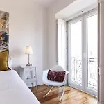 Apartment Typical Mouraria By Homing
