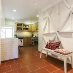 Apartment Typical Mouraria By Homing Lisbon