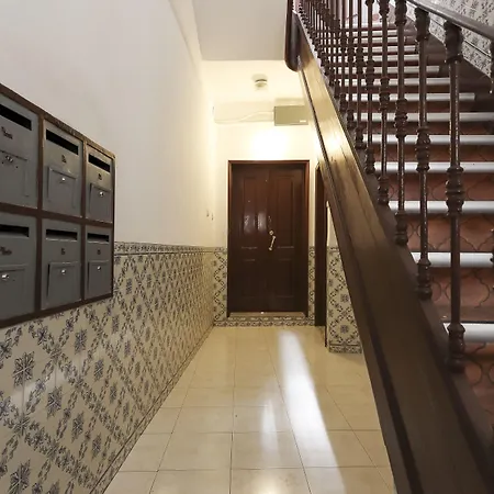 Апартаменти Typical Mouraria By Homing Лісабон